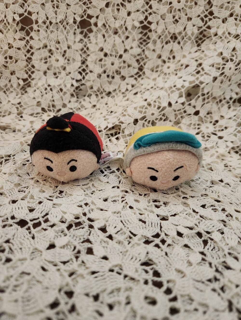 Disney Tsum Tsum mini plush toys. Queen Of Hearts & Mad Hatter
